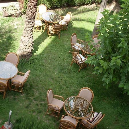 Villa Adora Beach Side Bagian luar foto