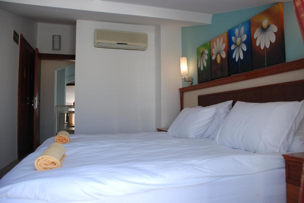 Villa Adora Beach Side Bagian luar foto