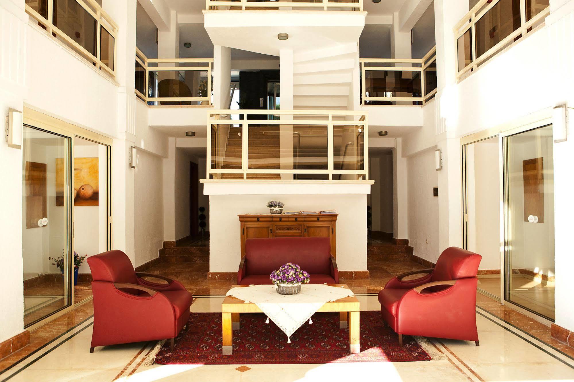Villa Adora Beach Side Bagian luar foto
