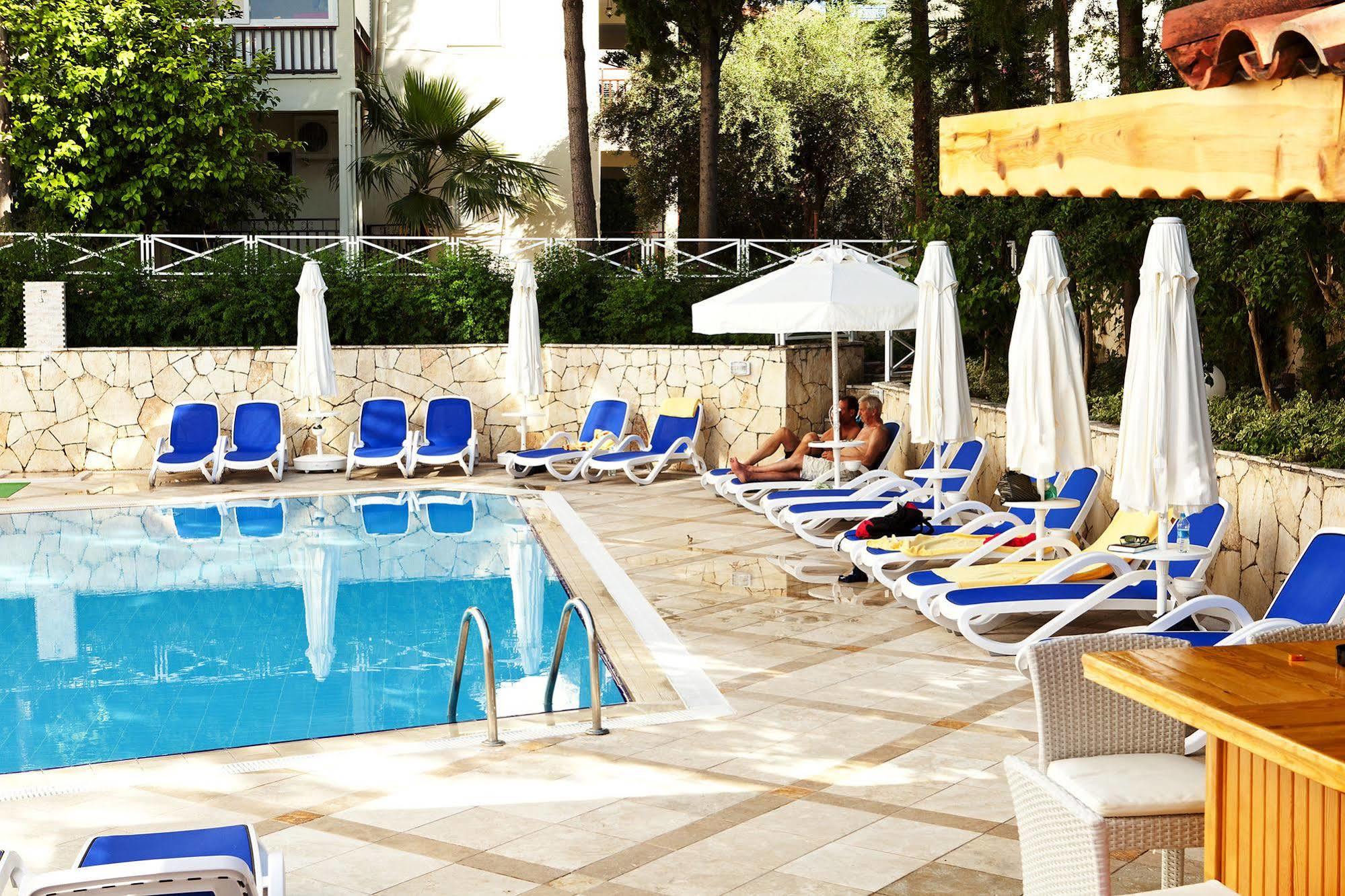 Villa Adora Beach Side Bagian luar foto