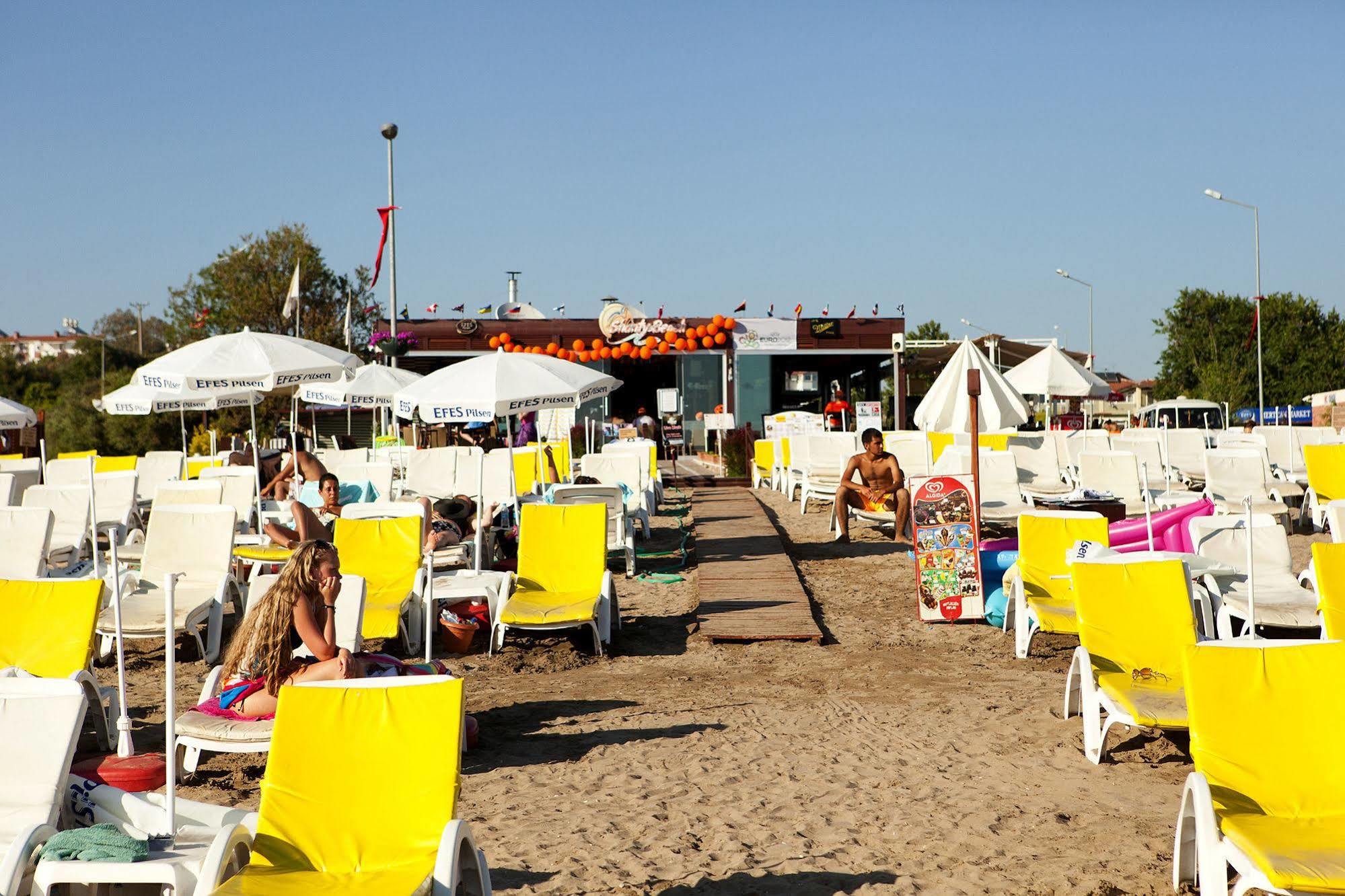 Villa Adora Beach Side Bagian luar foto